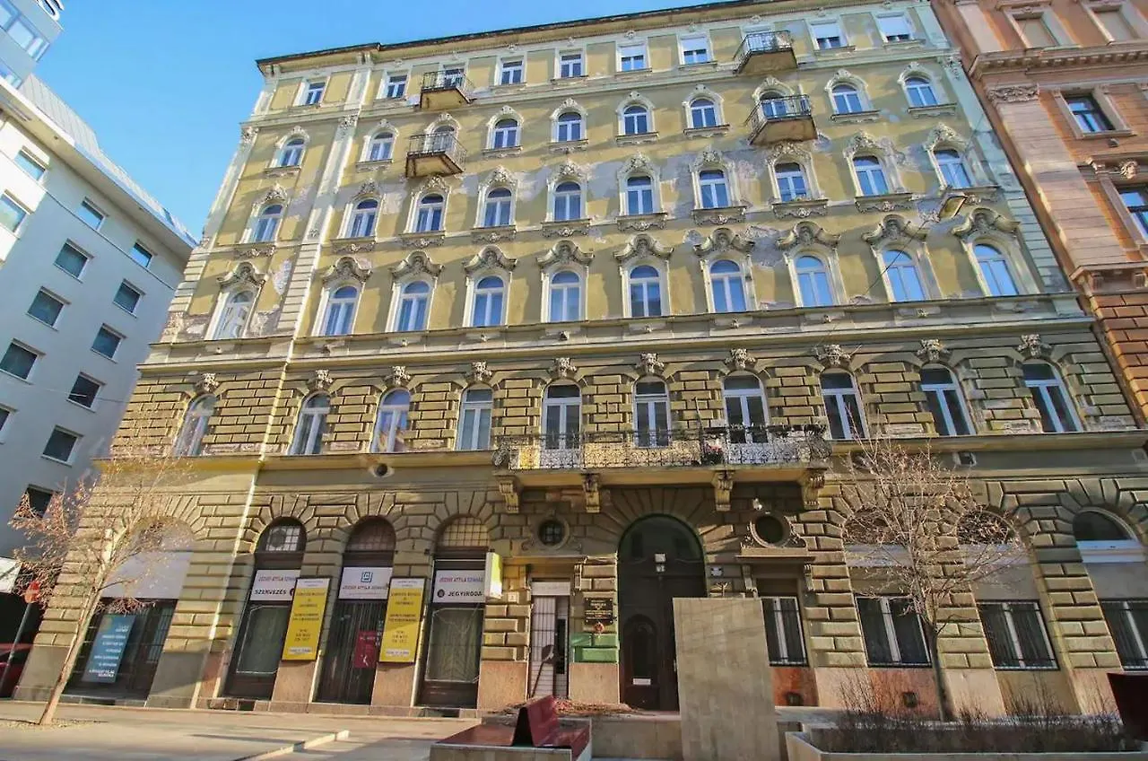 Cosy Cottage - Cheerful Apartment In The Center Budapest
